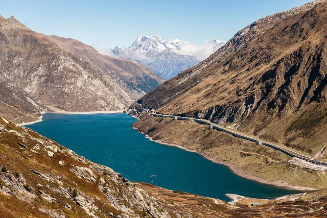 Der Stausee Lai da Sontga Maria am Lukmanierpass.